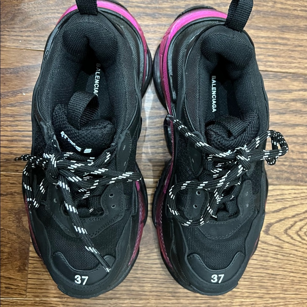 ❌SOLD❌Balenciaga Triple S Black/Pink Neon - Picture 6 of 6